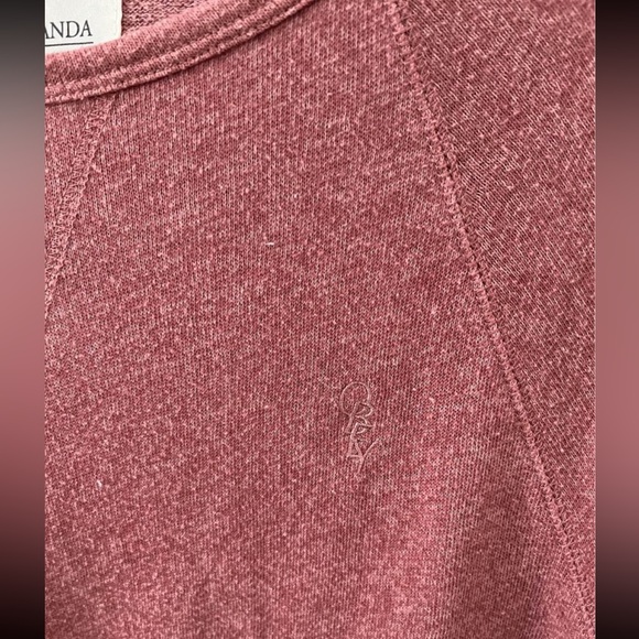 OBEY comfortable sweater - Picture 2 of 2